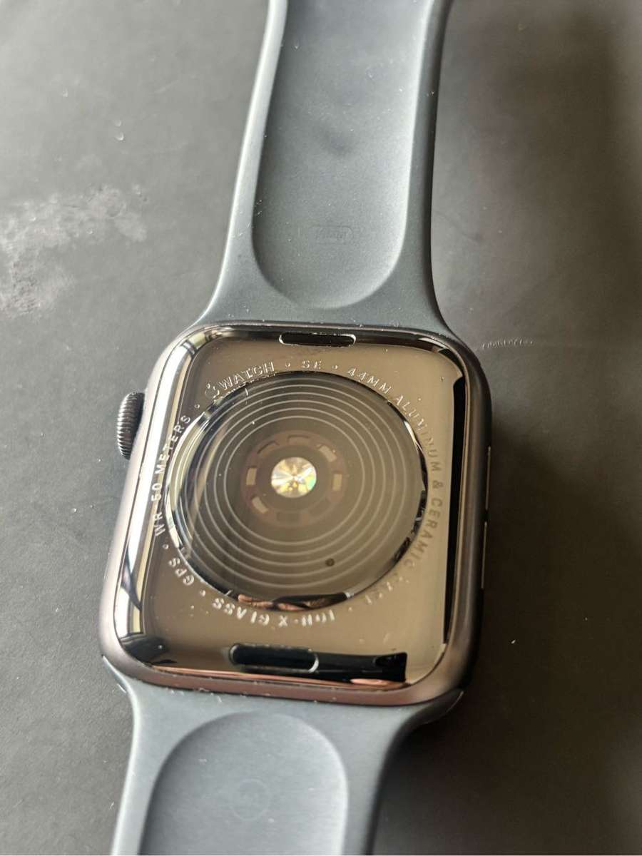 Apple watch 44mm SE