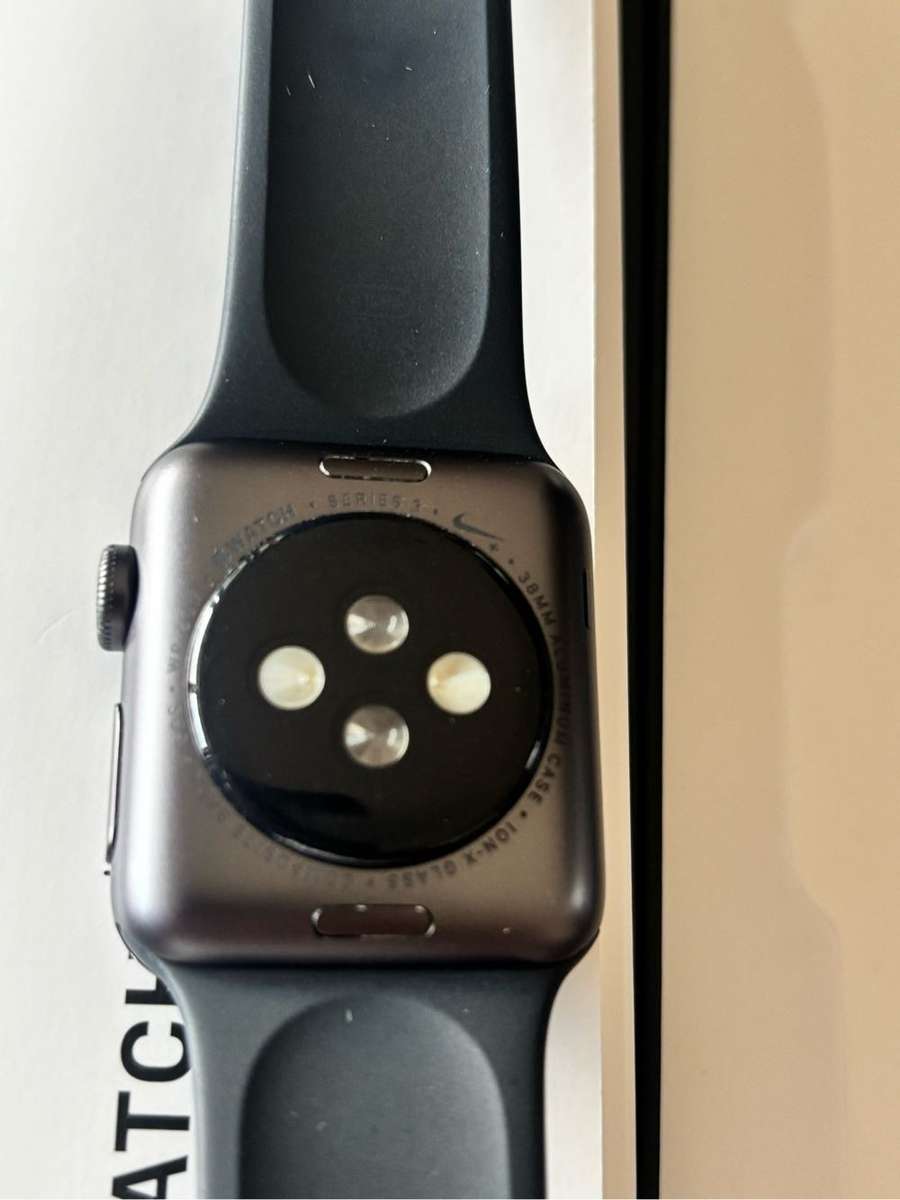 Apple Watch 38mm Nike Series 3