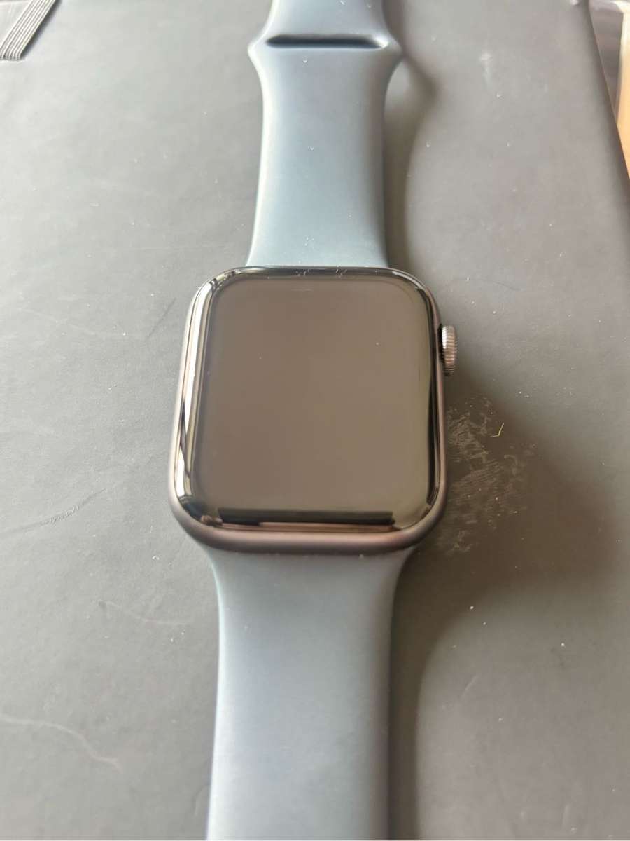 Apple watch 44mm SE