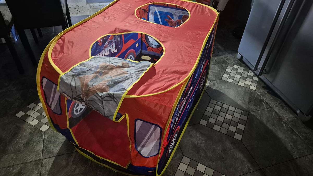 Spiderman Bus Pop Up Bus