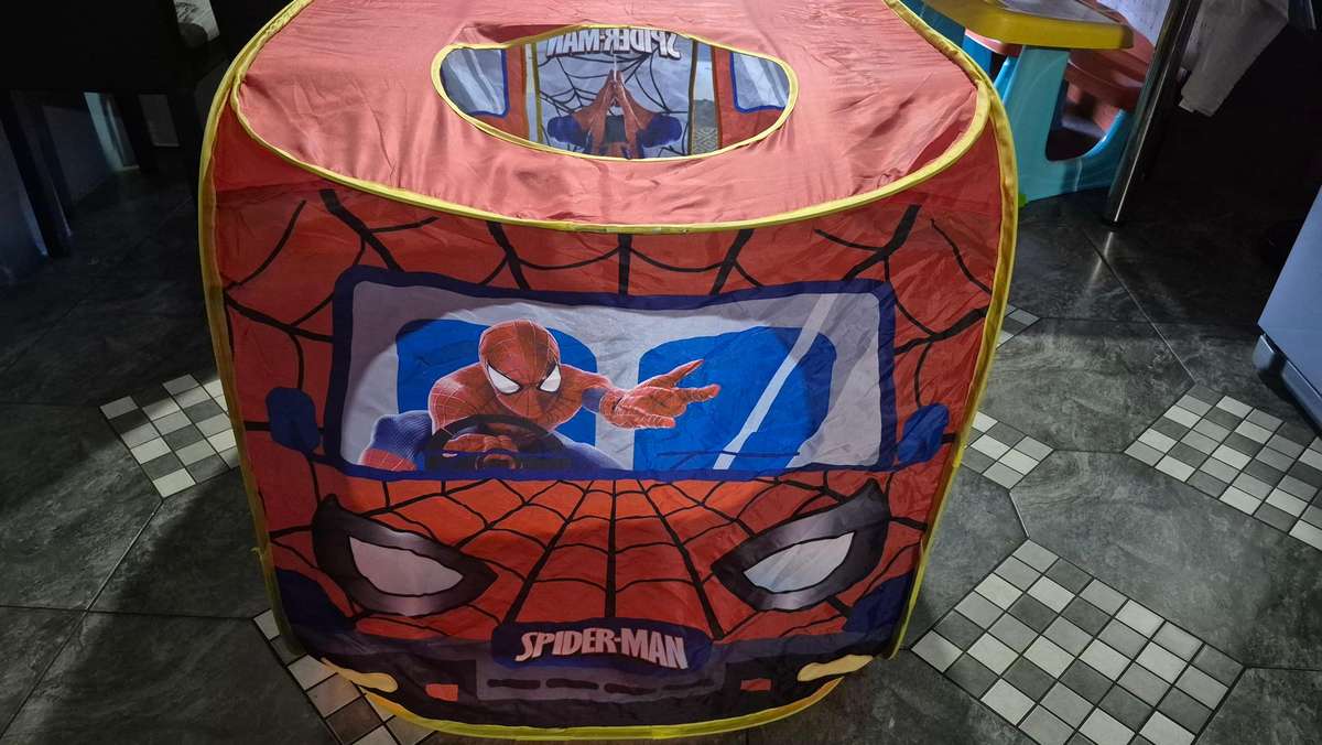 Spiderman Bus Pop Up Bus