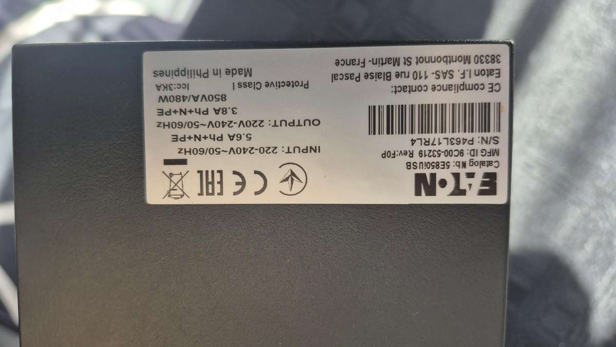 Eaton 850VA/480W UPS