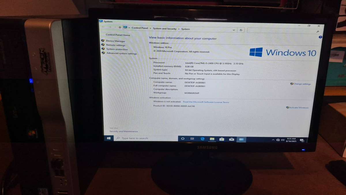 Mecer X109 and 19 inch Samsung monitor - 2 on auction