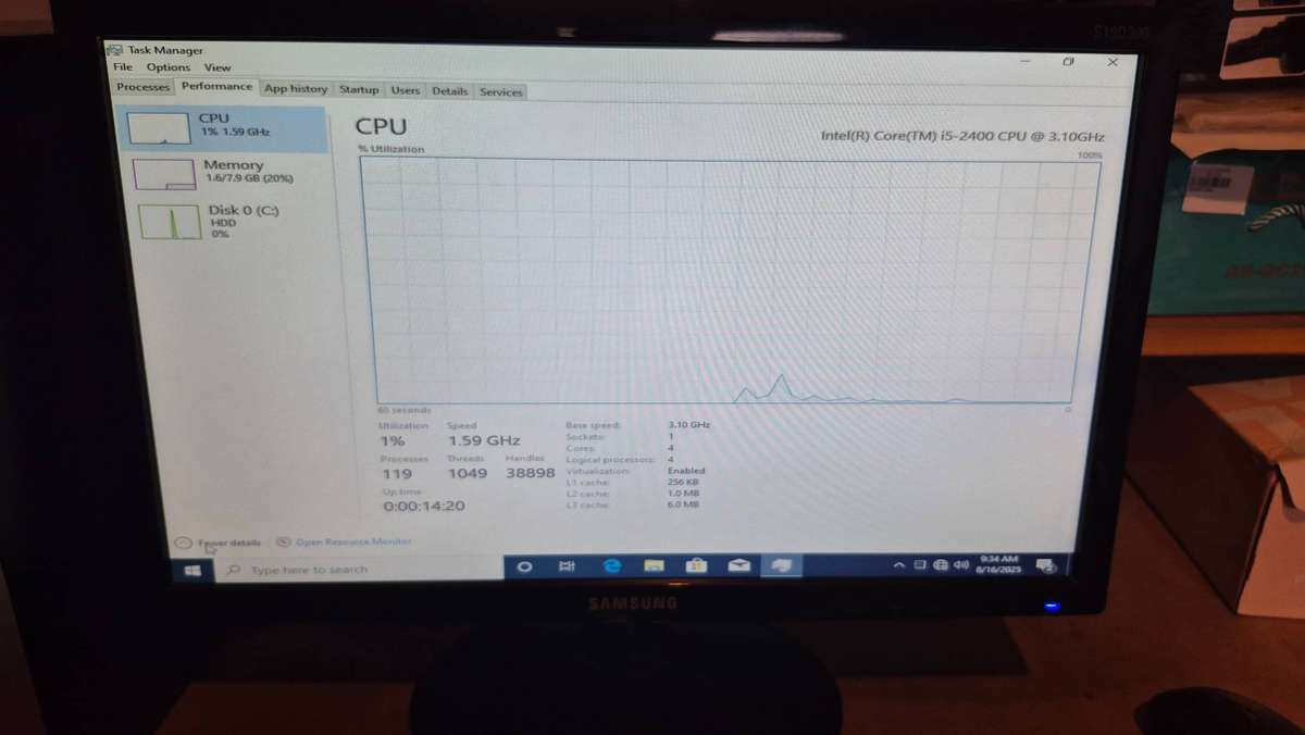 Mecer X109 and 19 inch Samsung monitor - 2 on auction