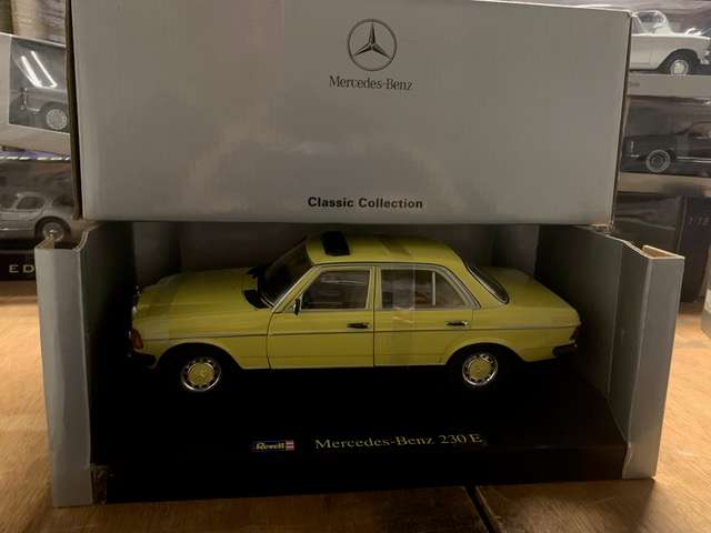 Mercedes Benz 230 E coupe - 1:18 M