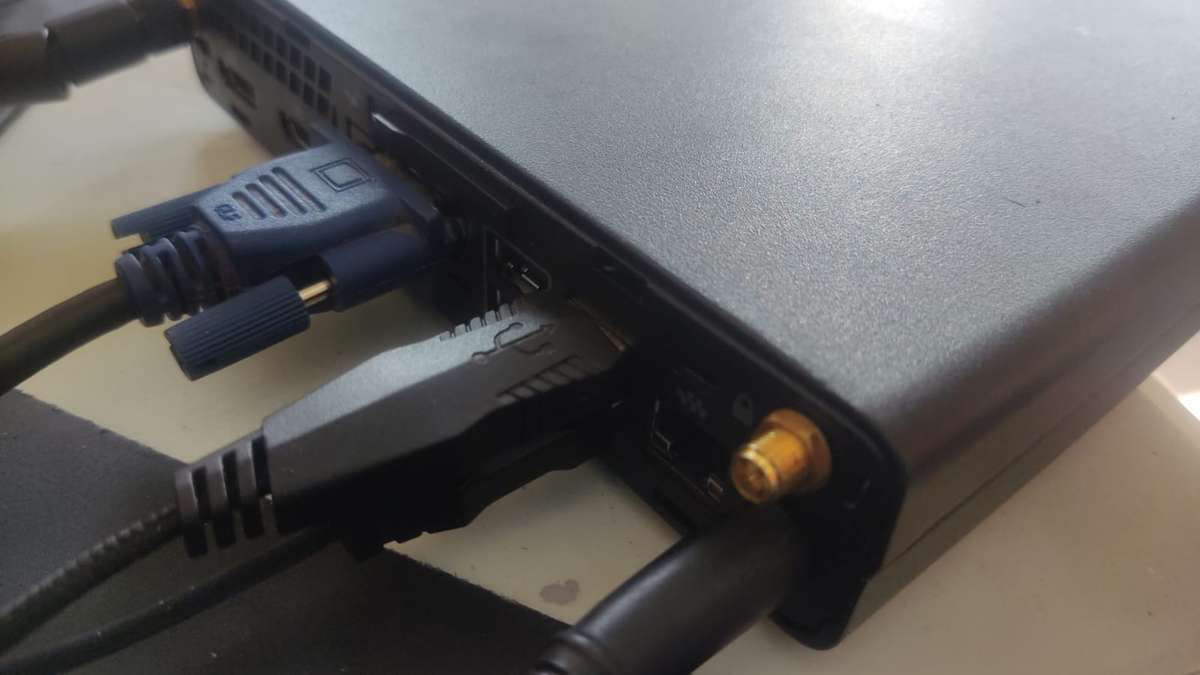 HP Mini PC / Intel Core i7-6700T / 8GB RAM / 500GB HDD