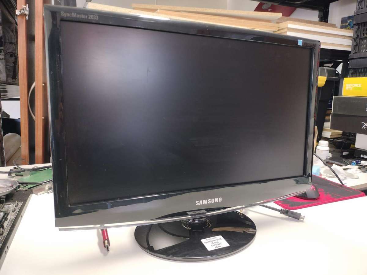 20" PC Monitor - SAMSUNG SyncMaster 2033