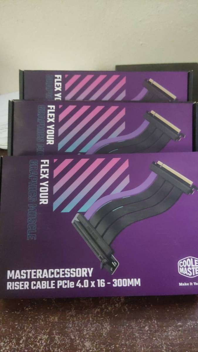 Cooler Master 300mm PCIe 4.0 x16 Riser Cable - MCA-U000C-KPCI40-300