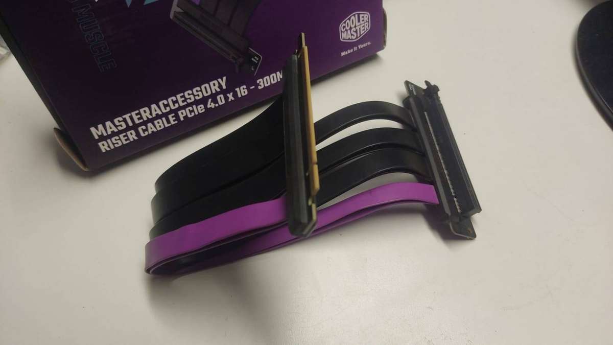 Cooler Master 300mm PCIe 4.0 x16 Riser Cable - MCA-U000C-KPCI40-300