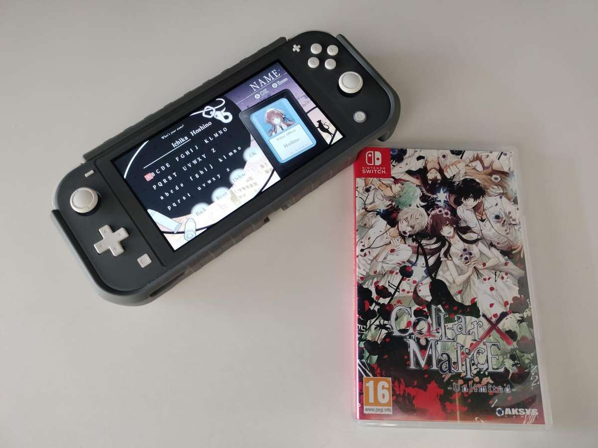 Switch Lite & Games & Accessories / 3x Games / Protective Cover / Carry Pouch / Screen Protector