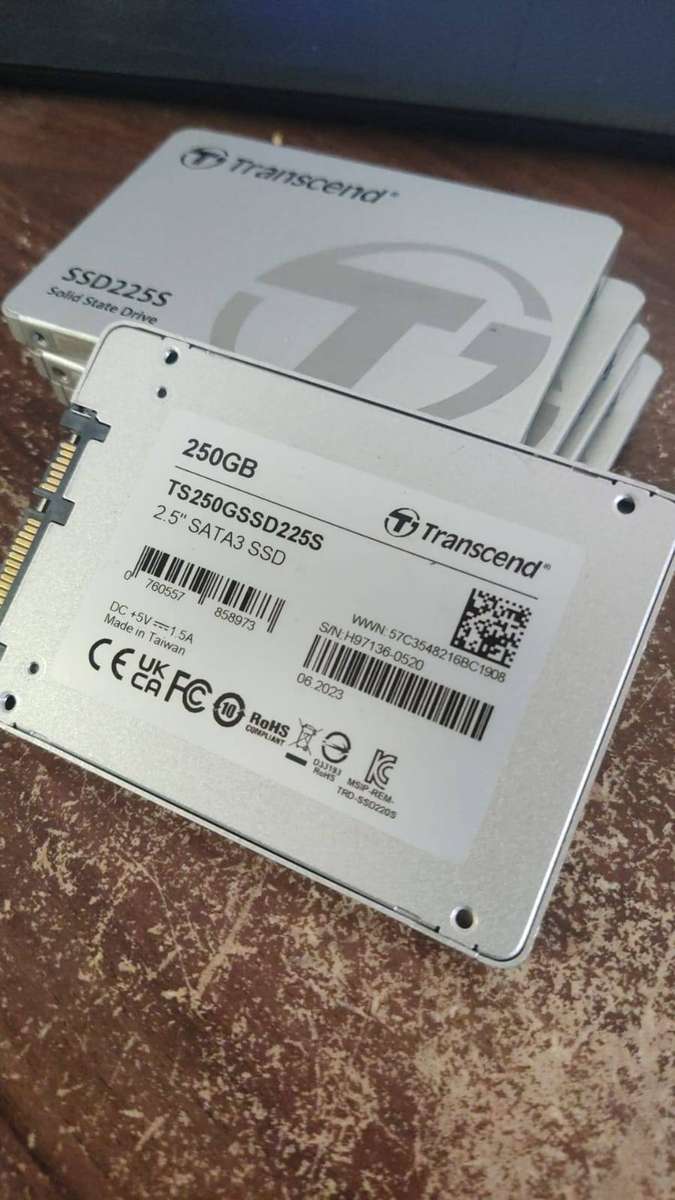 250GB SSD 2.5" - Transcend