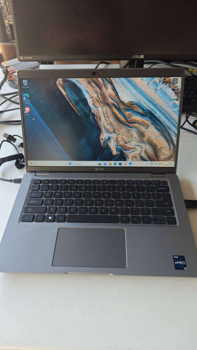 Core i7 12th Gen laptop - Dell Latitude 5430