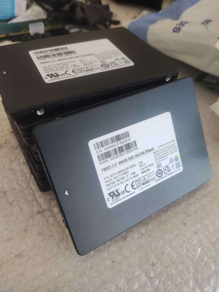 Samsung 1TB SSD (960GB) - SSD 2.5" - High Endurance