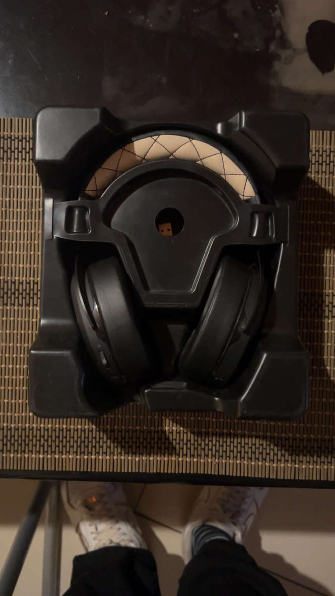 Corsair HS70 PRO WIRELESS gaming headset 7.1