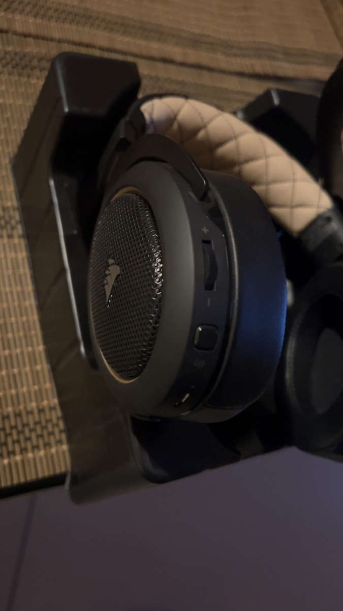 Corsair HS70 PRO WIRELESS gaming headset 7.1