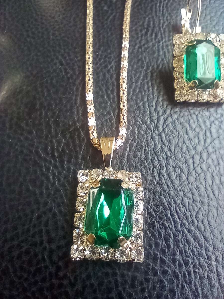 ladies gold plated watch and jewelry set