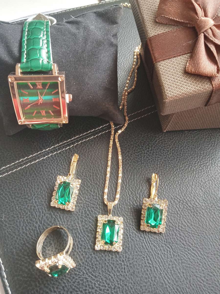 ladies gold plated watch and jewelry set