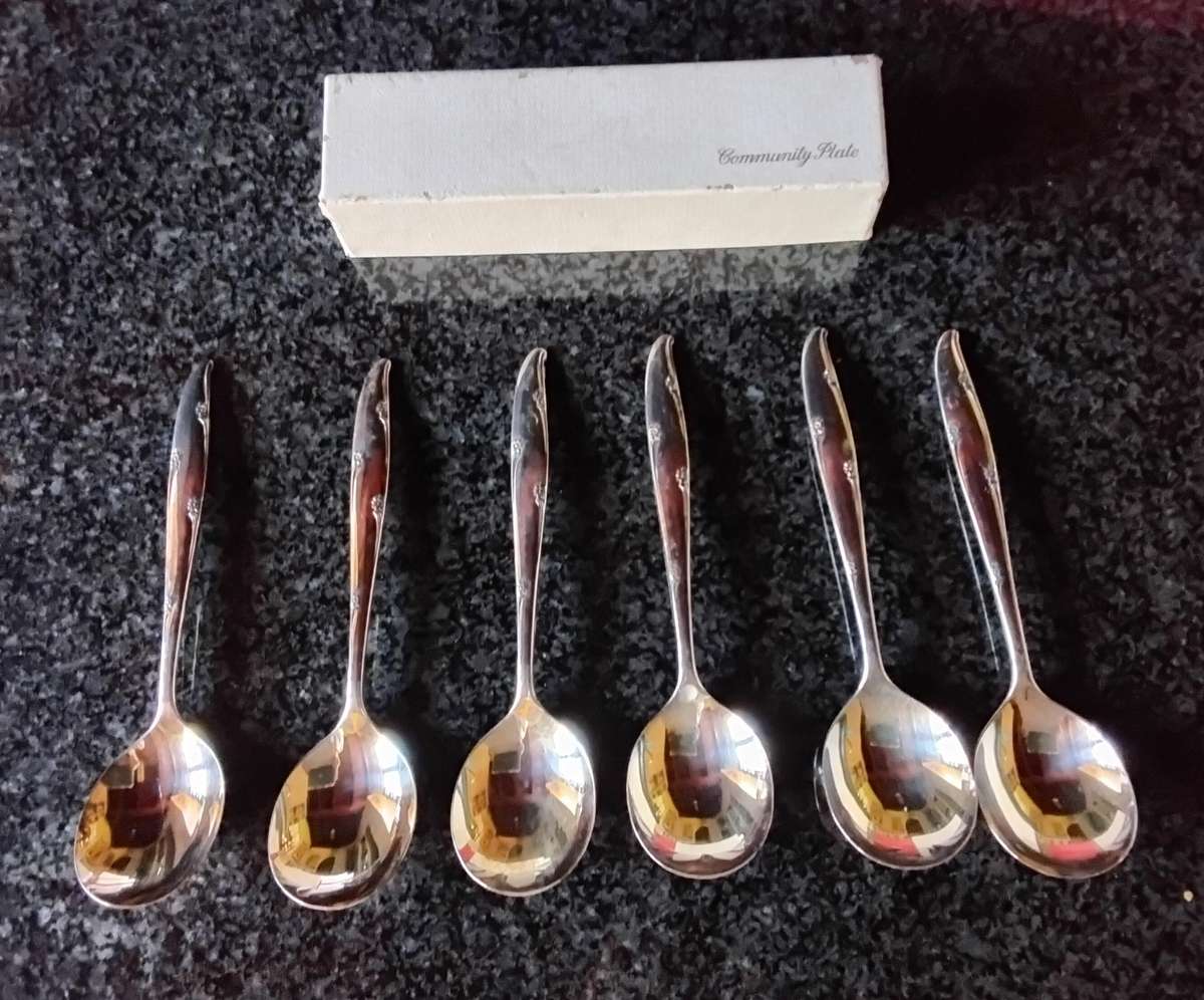 Community plate Cutlery Set Including 3 Piece Carving Set - 57 Pieces