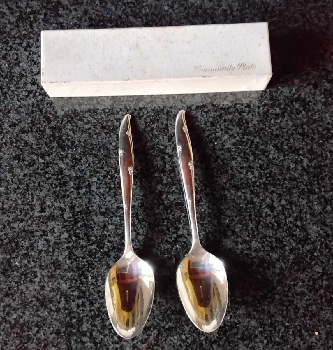 Community plate Cutlery Set Including 3 Piece Carving Set - 57 Pieces