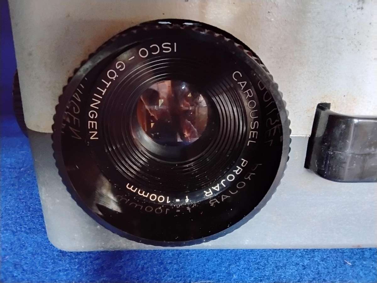 Kodak Carousel Slide projector S - Vintage 1960's with Case