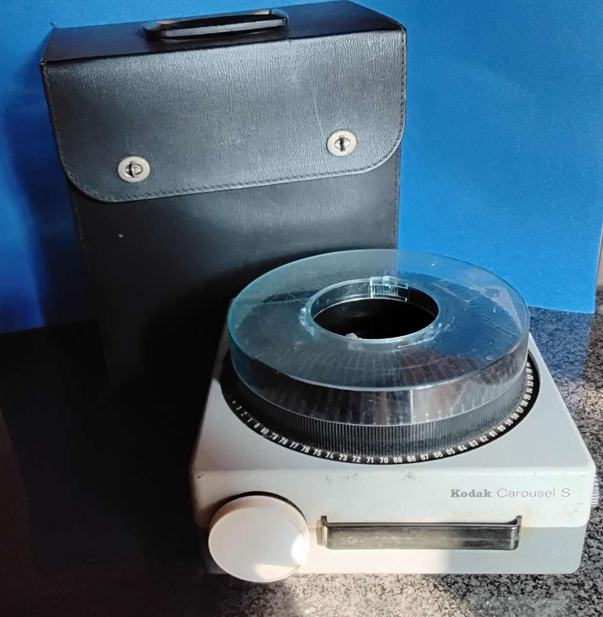 Kodak Carousel Slide projector S - Vintage 1960's with Case