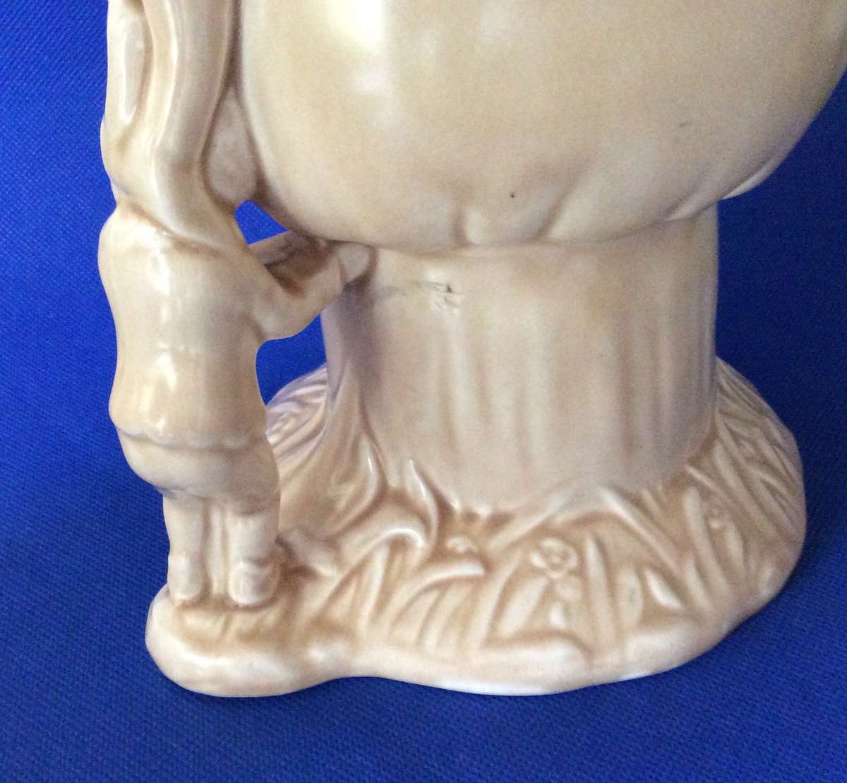 Vintage Sylvac Ceramic Gnomes and  Mushroom Vase