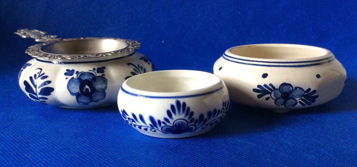 Delft Blauw  Holland New Silver Tea Strainer and Drip Bowl Plus 2 Small Delft Blue Bowls