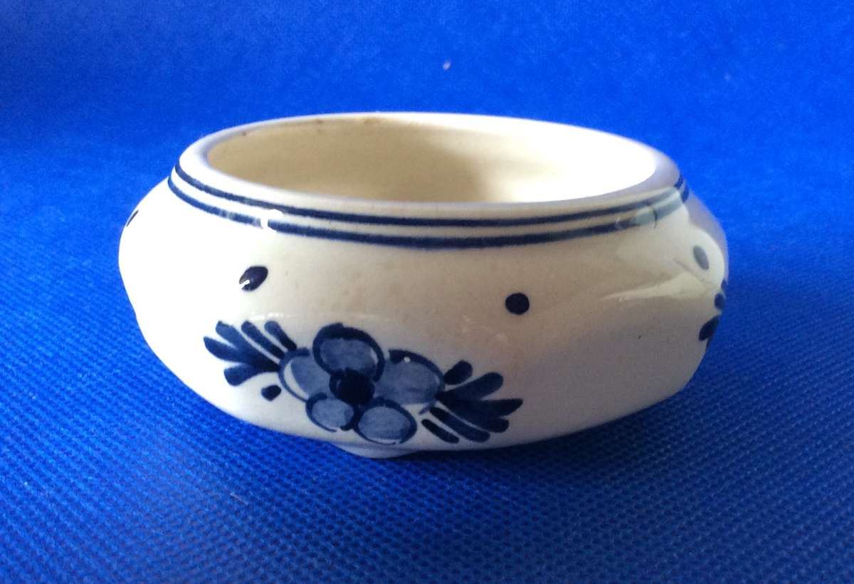 Delft Blauw  Holland New Silver Tea Strainer and Drip Bowl Plus 2 Small Delft Blue Bowls