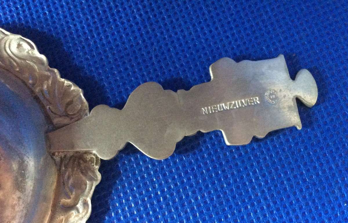 Delft Blauw  Holland New Silver Tea Strainer and Drip Bowl Plus 2 Small Delft Blue Bowls