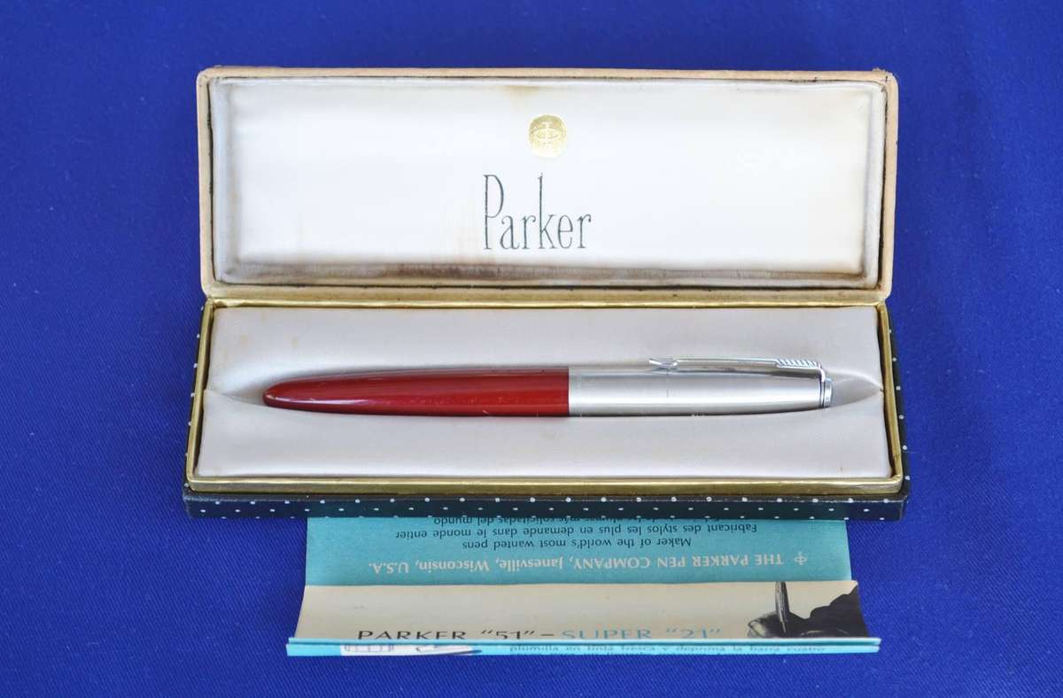 Parker 21  Fountain Pen in Original Box - Vintage