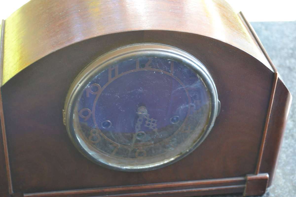 Seth Thomas Vintage Wooden Mantle Clock