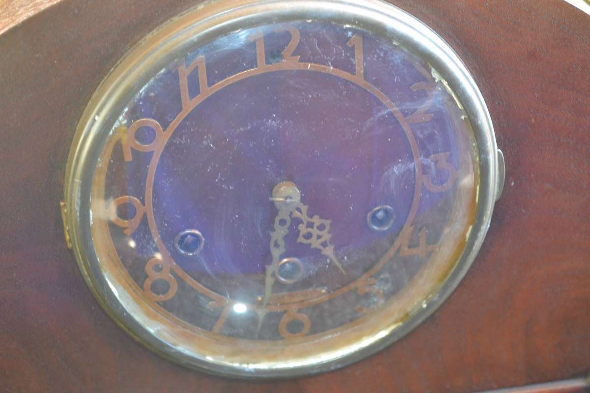 Seth Thomas Vintage Wooden Mantle Clock