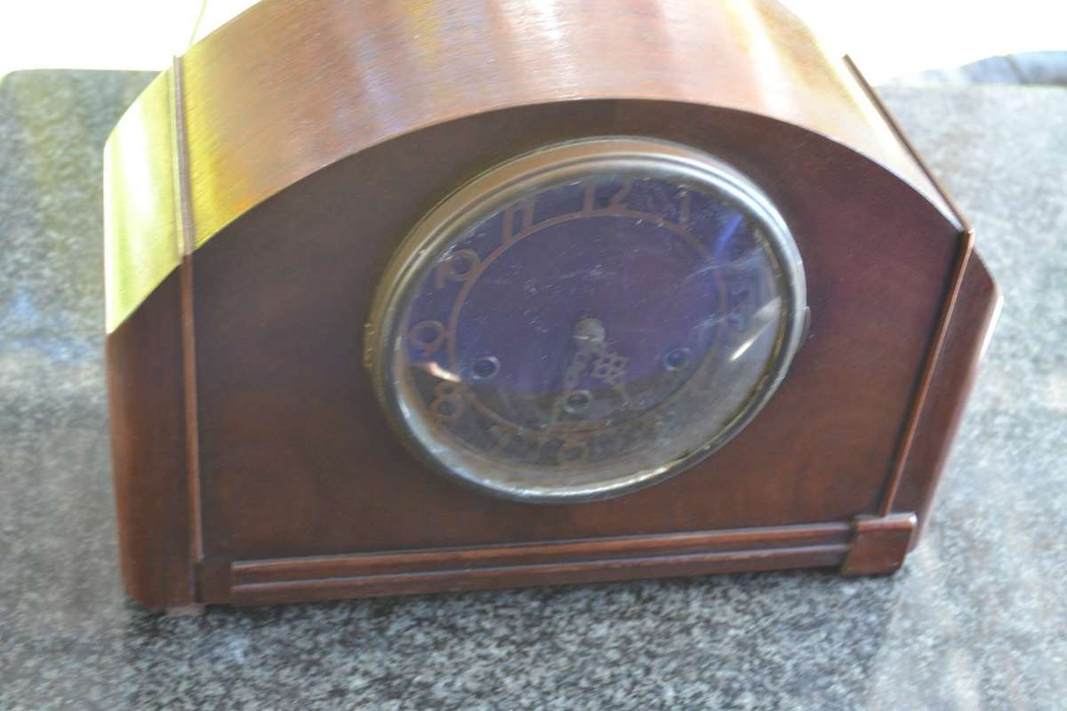 Seth Thomas Vintage Wooden Mantle Clock