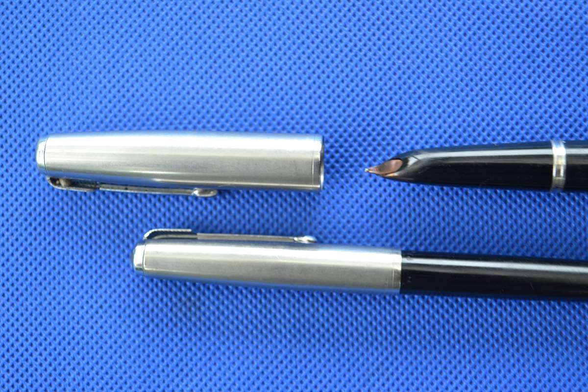 Selection of Five Vintage Parker Pens