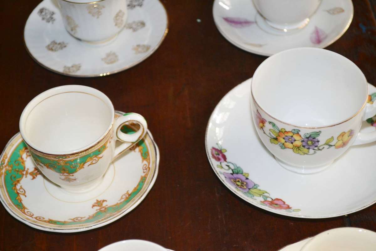 Selection of 12 Vintage Porcelain Duos - Various Makers