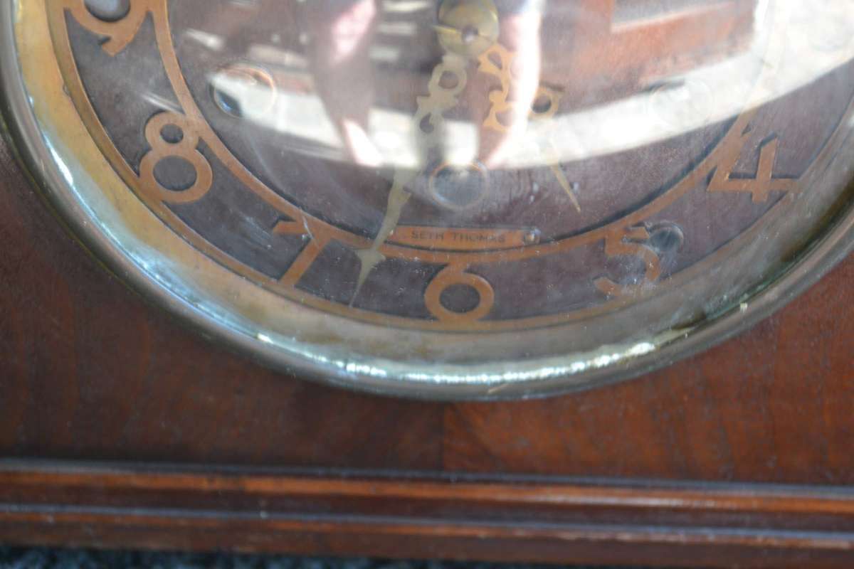 Seth Thomas Vintage Wooden Mantle Clock