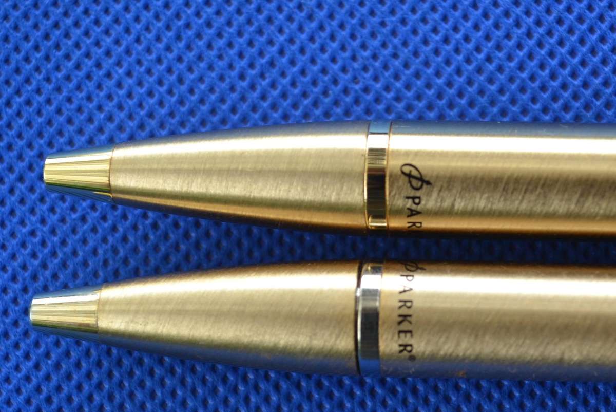 Selection of Five Vintage Parker Pens