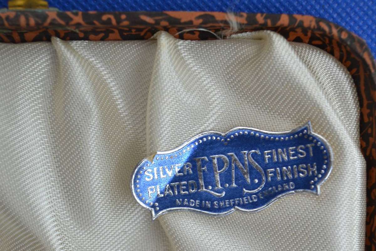 Set of 6 Silver Plate Apostle Spoons in Presentation Box