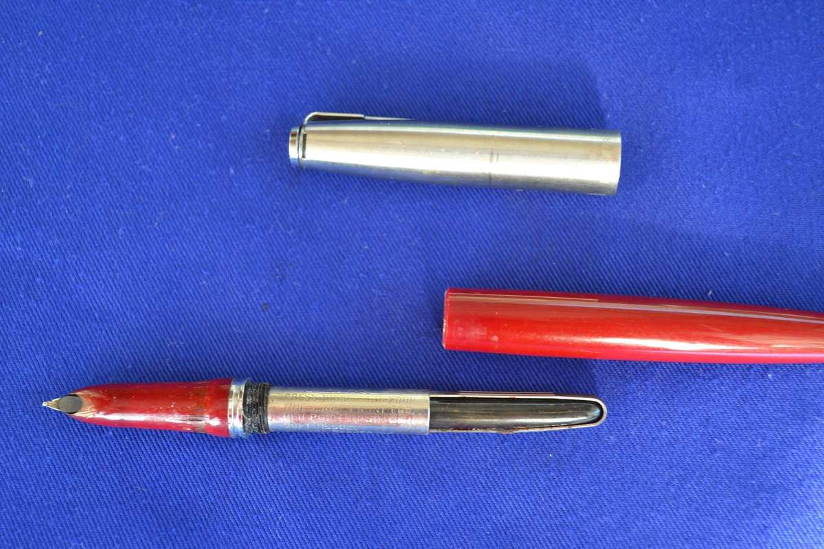 Parker 21  Fountain Pen in Original Box - Vintage