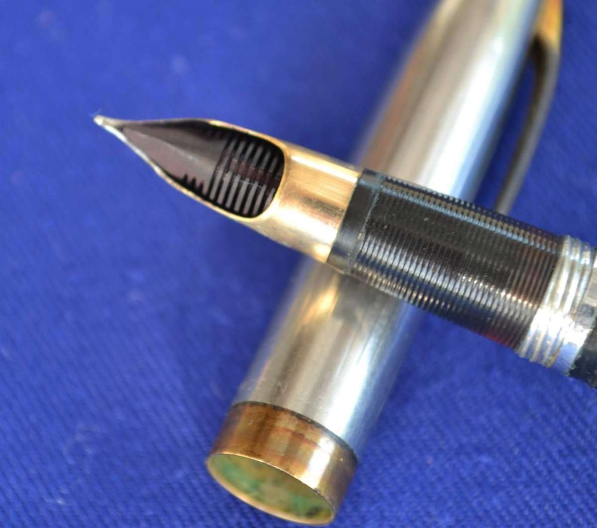 Shaeffer Sentinel Fountain Pen and Pencil Set in Original Box