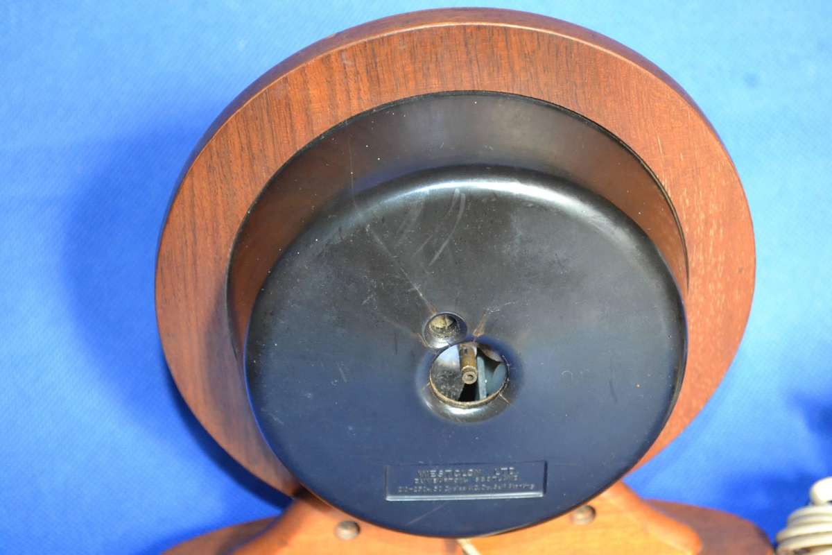 Westclox Scotland Electric Desk / Mantel Clock - Vintage