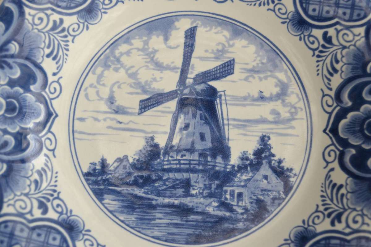 Vintage Delft Holland Blue and White Windmill Design Wall / Display Plate