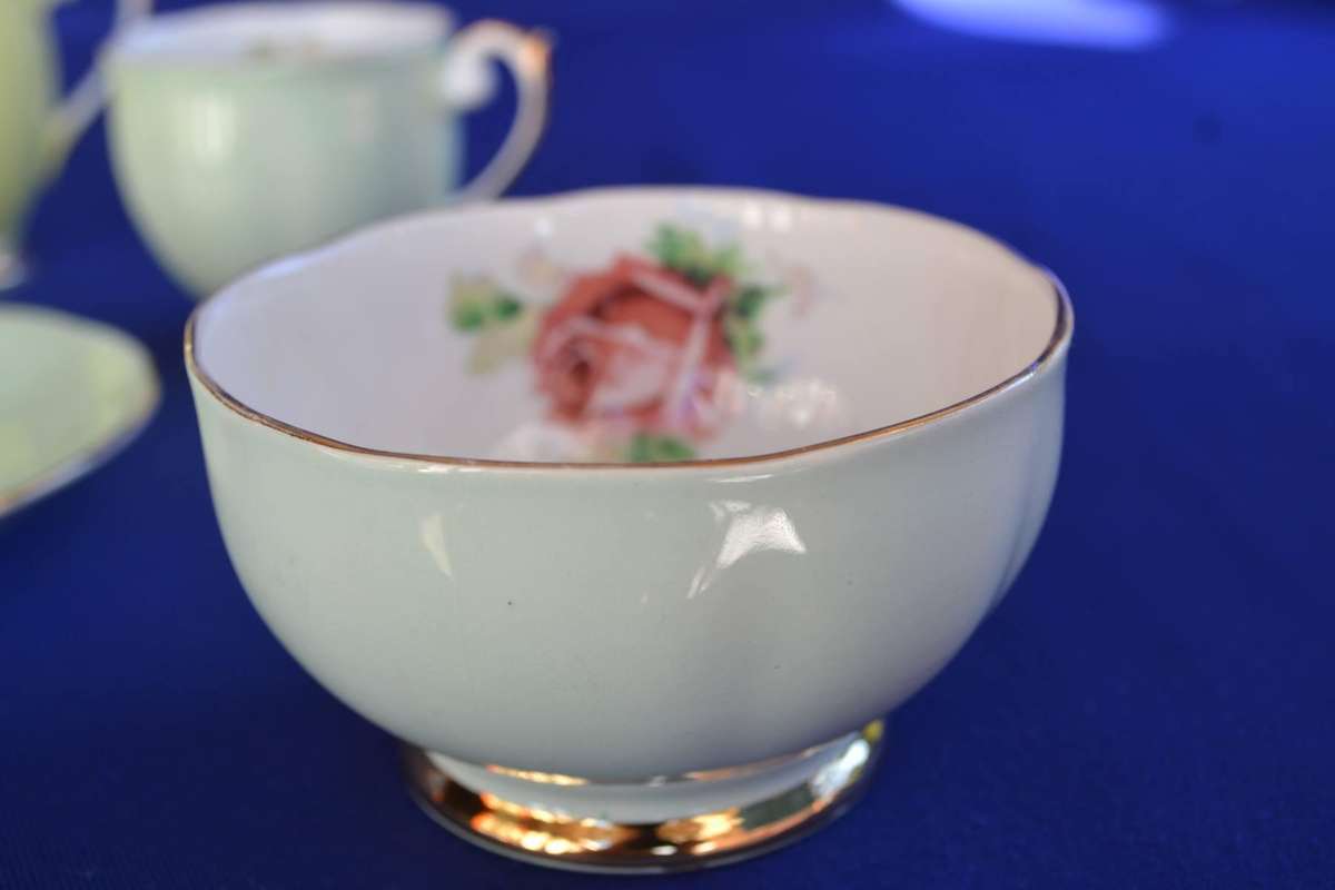 Queen Anne Duo, Sugar Bowl and Creamer - Vintage