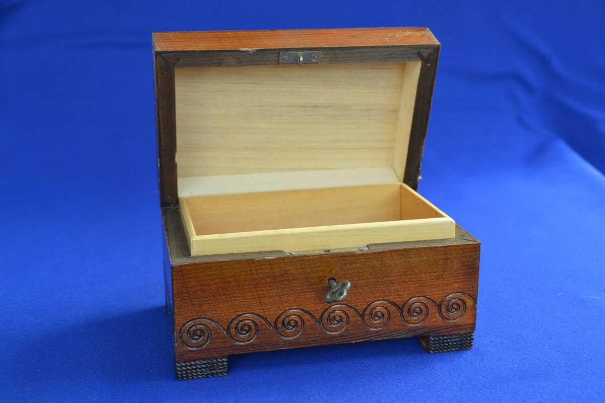 Vintage Polish Wood With Brass Inlay Folk Art Trinket / Jewelry Box