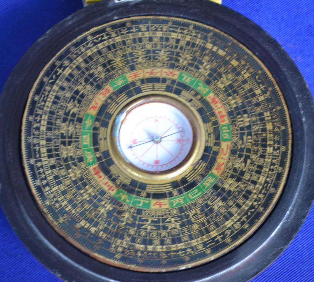 Vintage Feng Shui (Luo Pan) Compass in Case