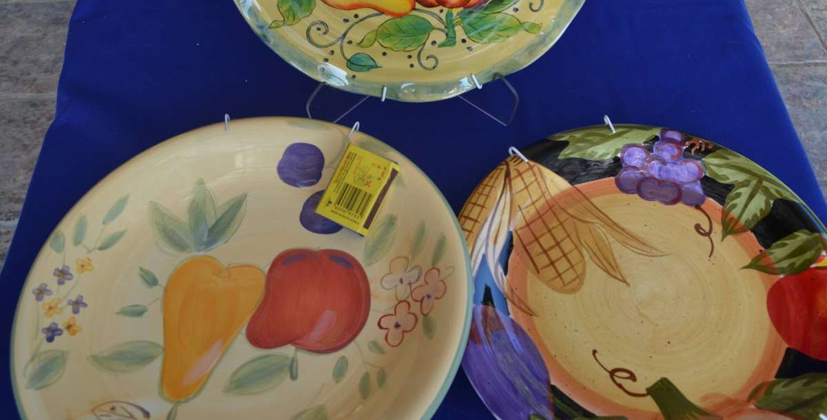 Decorative Wall plates - 3 Pieces