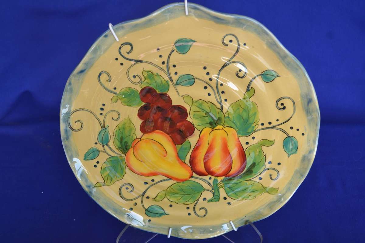Decorative Wall plates - 3 Pieces