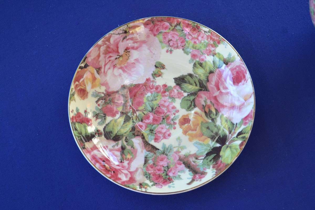 Maxwell & Williams Rambling Rose Tea Trio