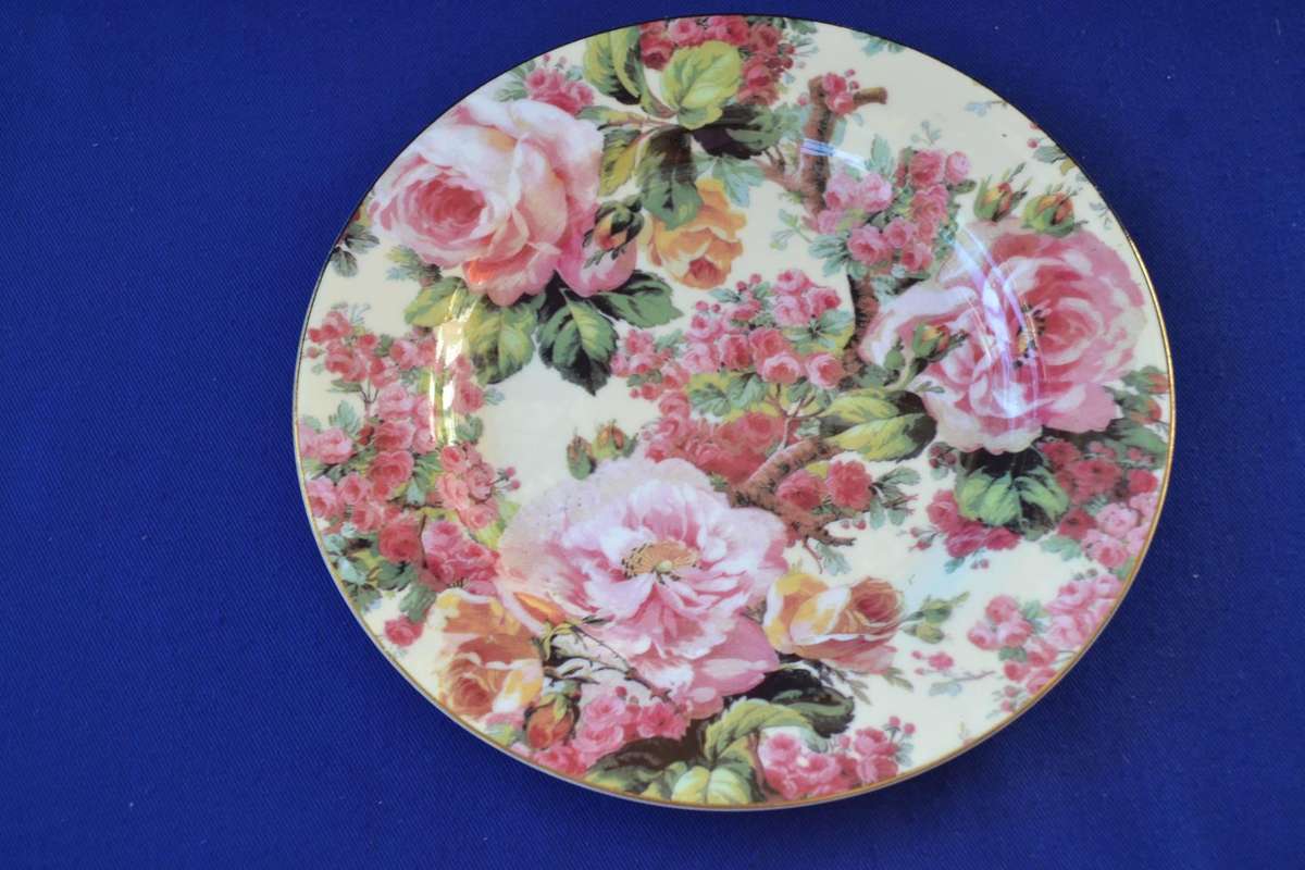 Maxwell & Williams Rambling Rose Tea Trio