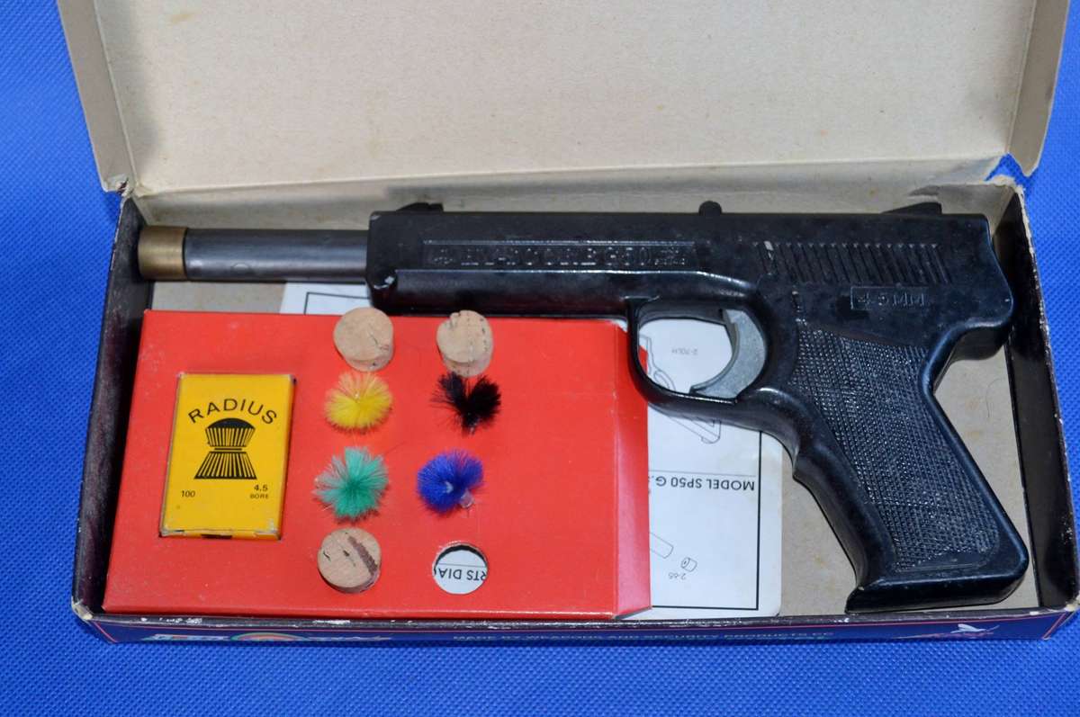 Vintage Wasp G.50/80 Air Pistol in Original Box